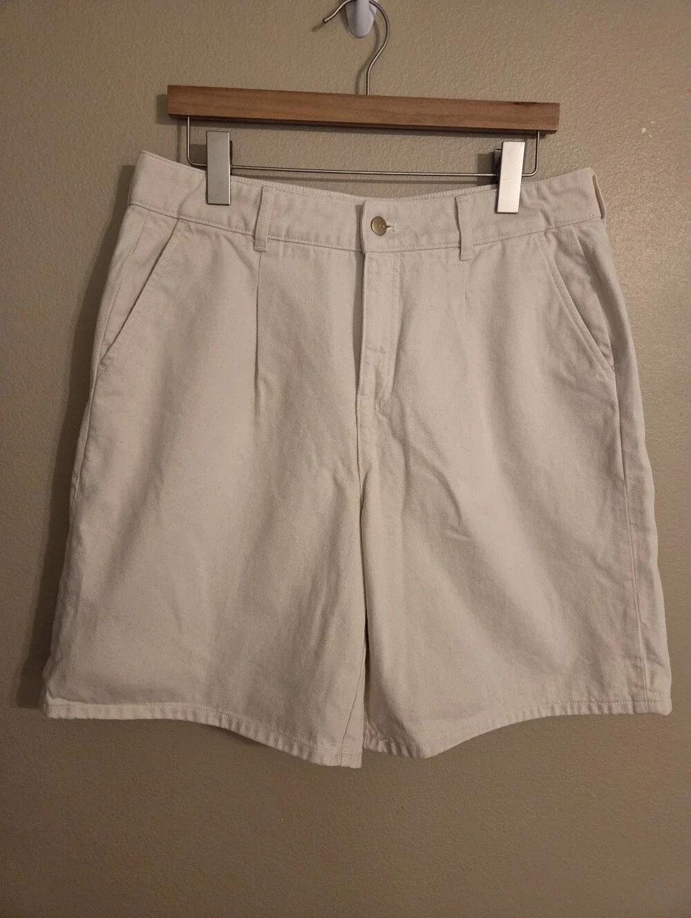 J.CREW Oatmeal Tan Single Pleat Long Pockets Minimalist Denim‎ Shorts Women's 29